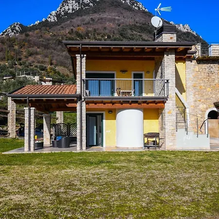 Gardagate - Borgo Le Torri Апартаменты *